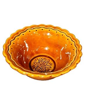 Vintage California USA pottery‎ #D913 cereal bowl, brown, flower, 6" diameter